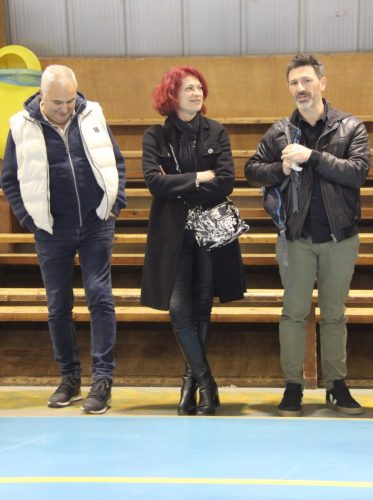 8eac09c3-f5a5-4094-9224-515b4b1d993a